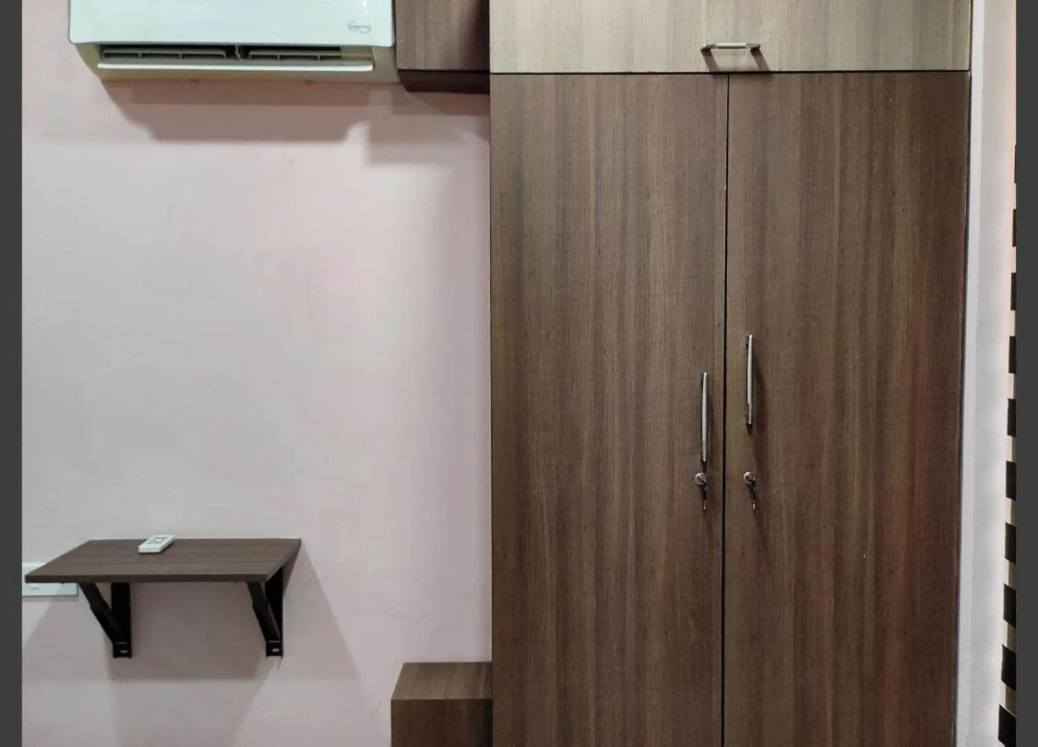 Flat In Kochin 102 Apartment